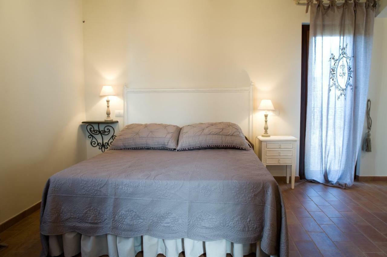 Casa Di Mi Bed & Breakfast Serrungarina Dış mekan fotoğraf